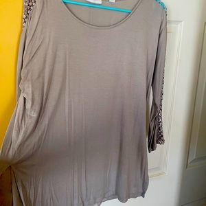 Gray top with lace sleeve detail